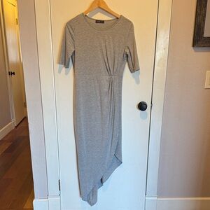 Gray Asymmetrical Hem Dress
015
